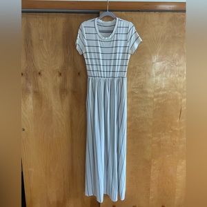 White Striped Maxi Dress with Pockets, size Large
